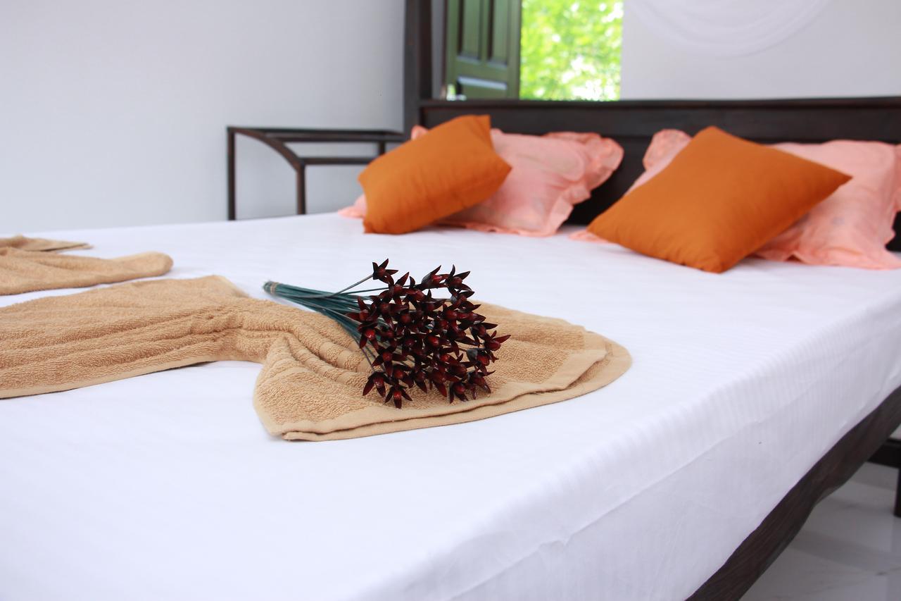 Mirissa White Plaza 호텔 외부 사진